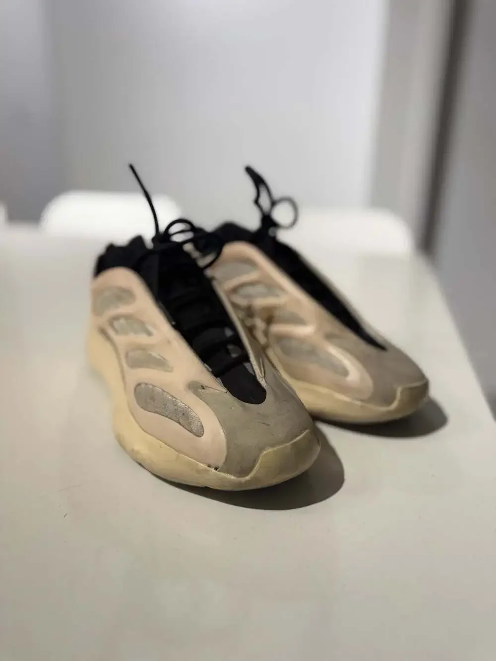 Adidas Yeezy 700 V3 Azael Size 7